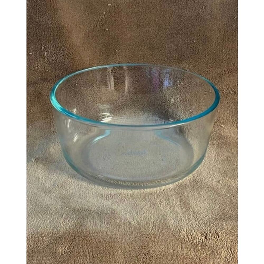 Vintage Pyrex Blue Tint Glass Mixing Bowl 1.75Qt